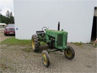 JOHN DEERE M WIDE FRONT END WITH LIKE NEW REAR