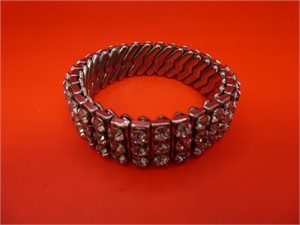 Stretchable Rhinestone Bracelet
