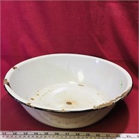 Large Enamelled Wash Basin (Vintage)