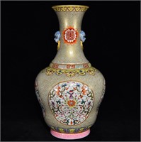 Chinese famille rose porcelain vase