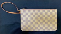 Louis Vuitton Clutch White/Grey Checker Pattern