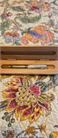 H c ink pen in wooden case