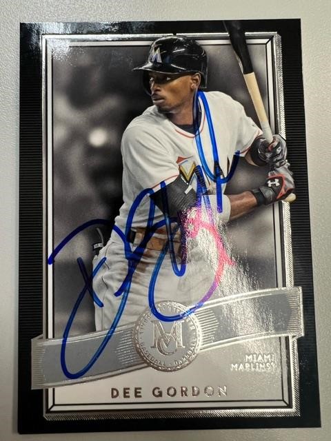 Dee Gordon Signed Card with COA