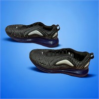 Men’s Nike airman 720 size 10