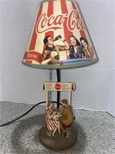 Vtg Coca-Cola Sofa Parlor lamp. Tested. Shade h
