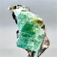 25 Carat Amazing Natural Emerald Specimen
