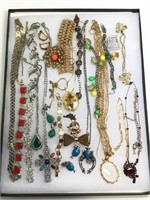 Large Group of Vintage Jewelry / Necklaces, Pins +