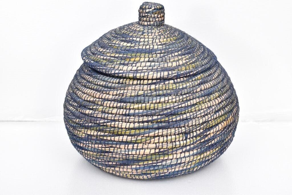 Large Round Woven Basket with Lid