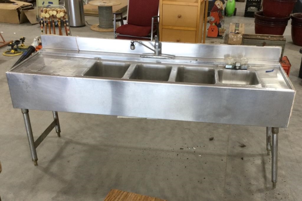 Stainless steel 3-Compartment sink