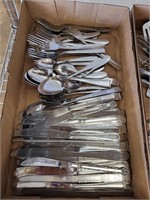 TRAY OF SILVERWARE FLATWARE