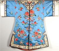 CHINESE SILK EMBROIDERED BLUE GROUND LADY'S ROBE