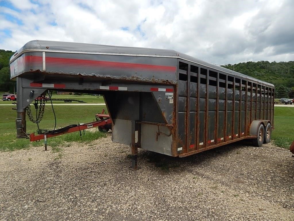 2019 S&S Dura-Line 24' livestock trailer