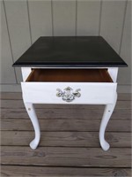F1) Vintage End Table with Glass Top and Drawer,