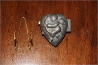 Vintage angel w heart chocolate candy mold