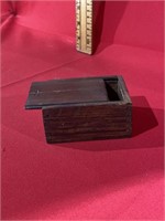 Wooden sliding box
