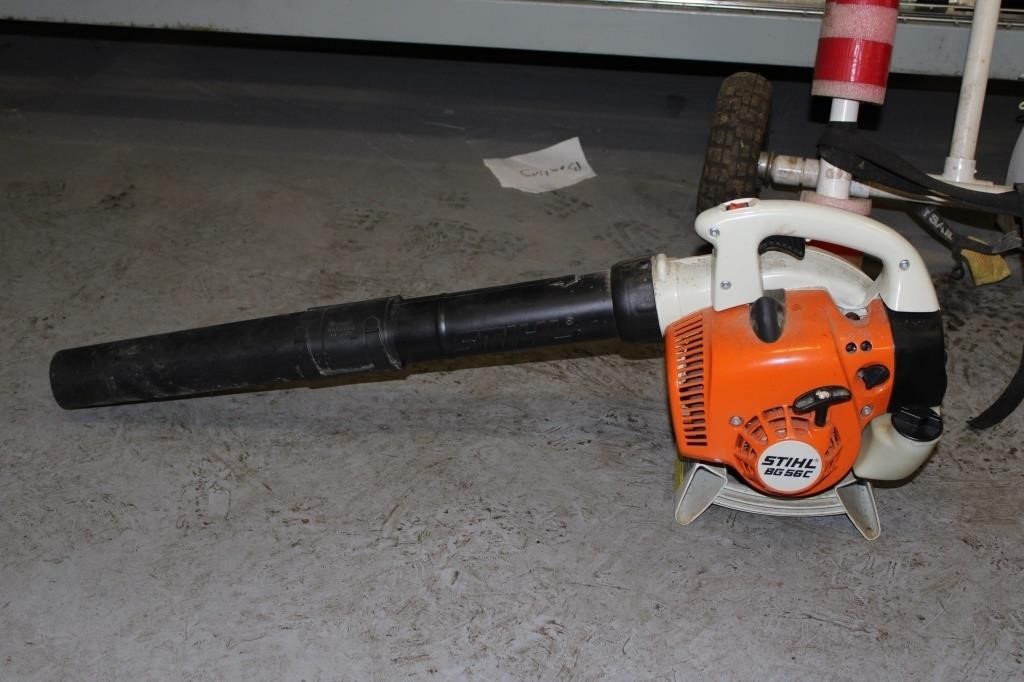 Stihl gas BG 56C leaf blower