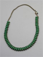 VINTAGE JADE GREEN STONE NECKLACE