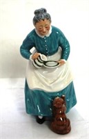 Royal Doulton "The Favorite" Statue - 7.5" tall