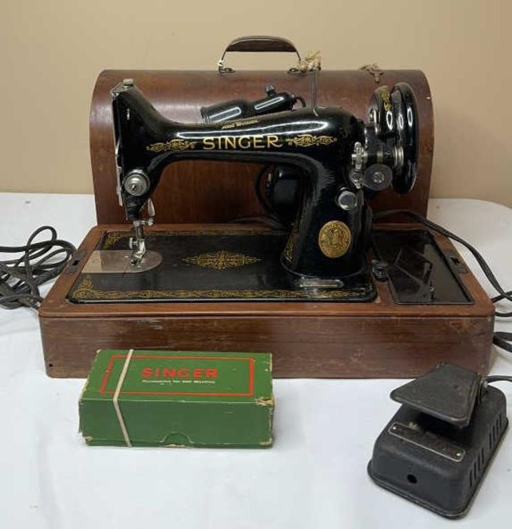 Antique Singer 99K Sewing Machine w/ Pedal &