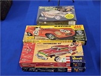 FIVE VINTAGE CAR MODELS