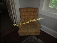 Vintage Gold Tuffed Sitting Chair
