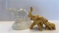 Pair of Elephants 
glass elephant dimensions 5”