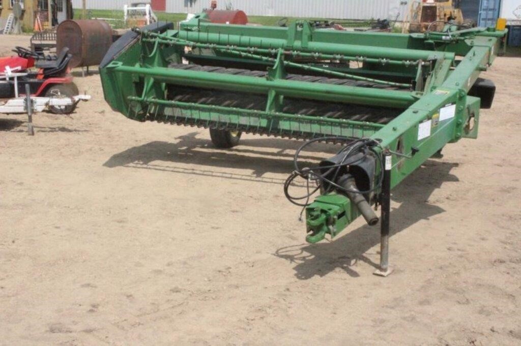 John Deere 820 Discbine Approx. 10Ft