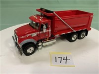 Mack dump truck First Gear 1/50 NIB