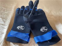 BASS PRO SHOP FISHING GLOVES SIZE XL