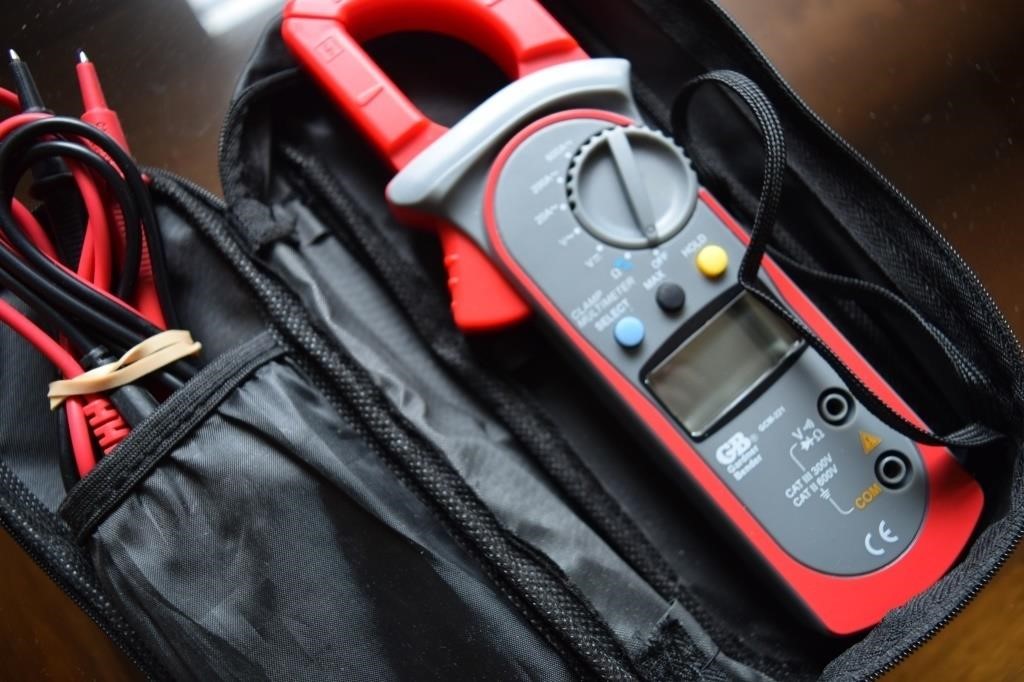 Digital Clamp Meter Current Tester