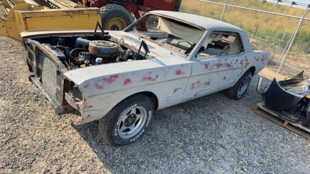 Ford Mustang * Parts *