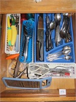 Kitchen Drawer Clean Out - Located in GARAGE
