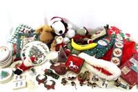 Christmas~ - Hallmark, Snoopy, Table Linens ++