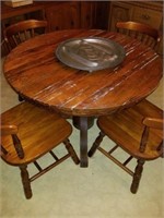 BEAUTIFUL HEAVY HARD WOOD ROUND TABLE WITH 4 CHAIR