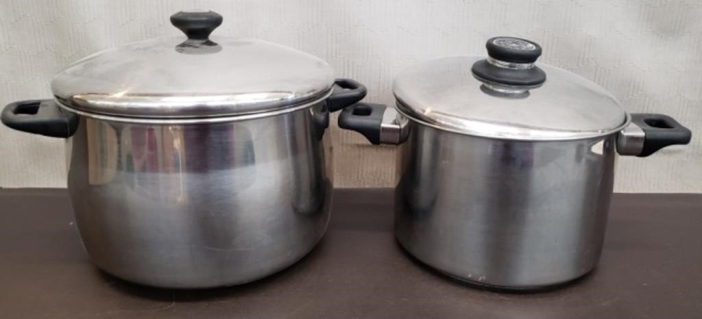 Pair of Stock Pots. Cooks Club 8 Qt. & Tools of