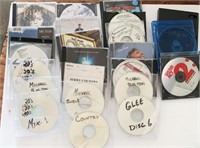 Lot of assorted music CDs