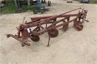 IH 540 4-14 Bottom Plow 3Pt