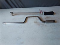 Torque Wrench and Socket Wrench