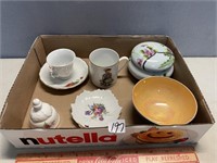 FINE PORCELAINS ACCENTS IN TRAY
