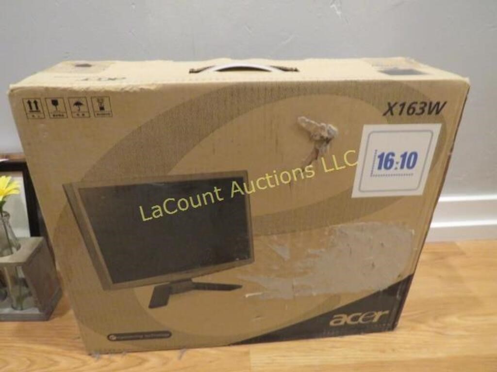 computer monitor in box Acer