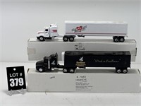 ERTL Heart Land & Hawkeye Tractor Trailer