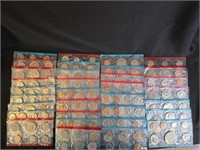 33 - 1971-1974 MINT SETS