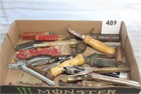 PAINT SCRAPERS & LEATHER PUNCHES BOX LOT