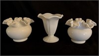 2 White Ruffled Bowls Vase