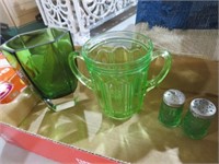 VASEOLINE PITCHER, S& P AND A GREEN VASE