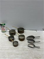 Mini measuring scoopers and cooper plates pots
