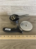 Stainless Measuring Cups & Pizza Cutter