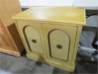 SOLID WOOD 2 DOOR CABINET PAINTED