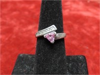 Sterling silver ring. W/ pink stone. Size 6.