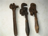 3 10Ó pipe Wrenches